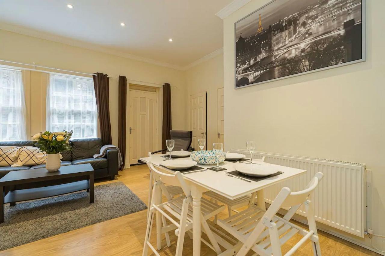 2Br Grassmarket Apartment With Castle View Edinburgh Exterior photo